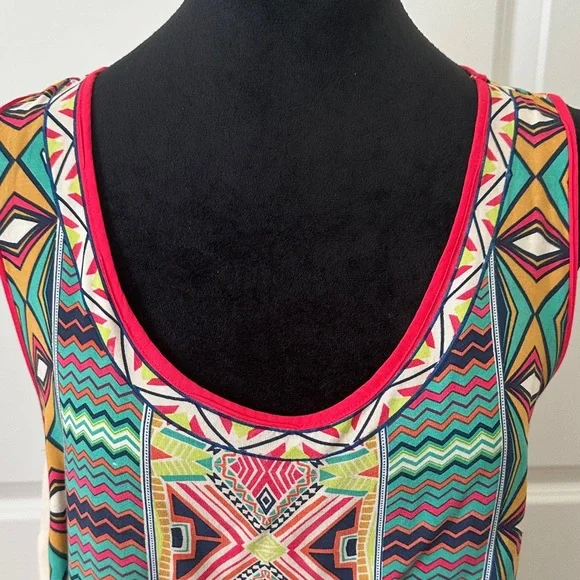 Flying Monkey Colorful Geometric Tank Top - Picture 5 of 12